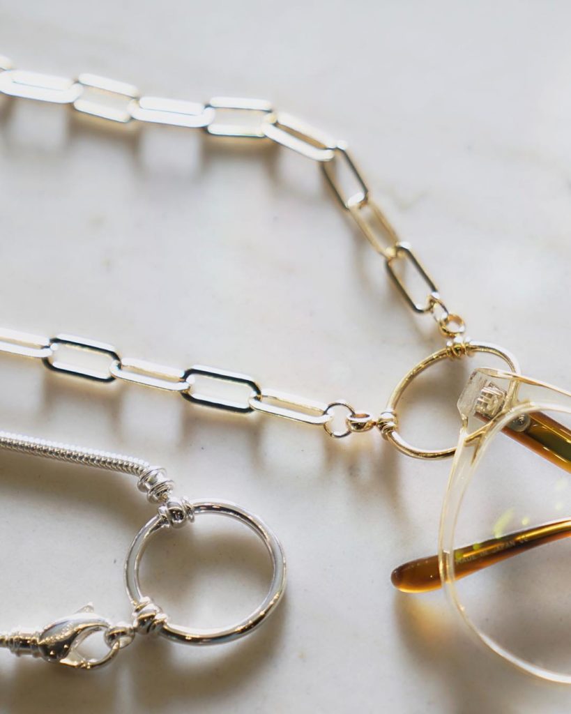 La LOOP Glasses Holder Accessory Gold